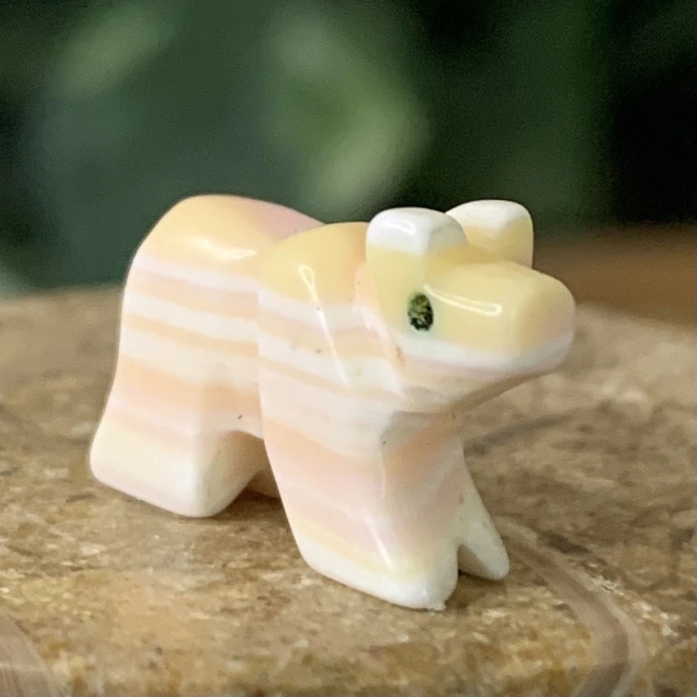 Native American Style Banded Stone Zuni Bear Fetish Bead Carved Miniature Animal